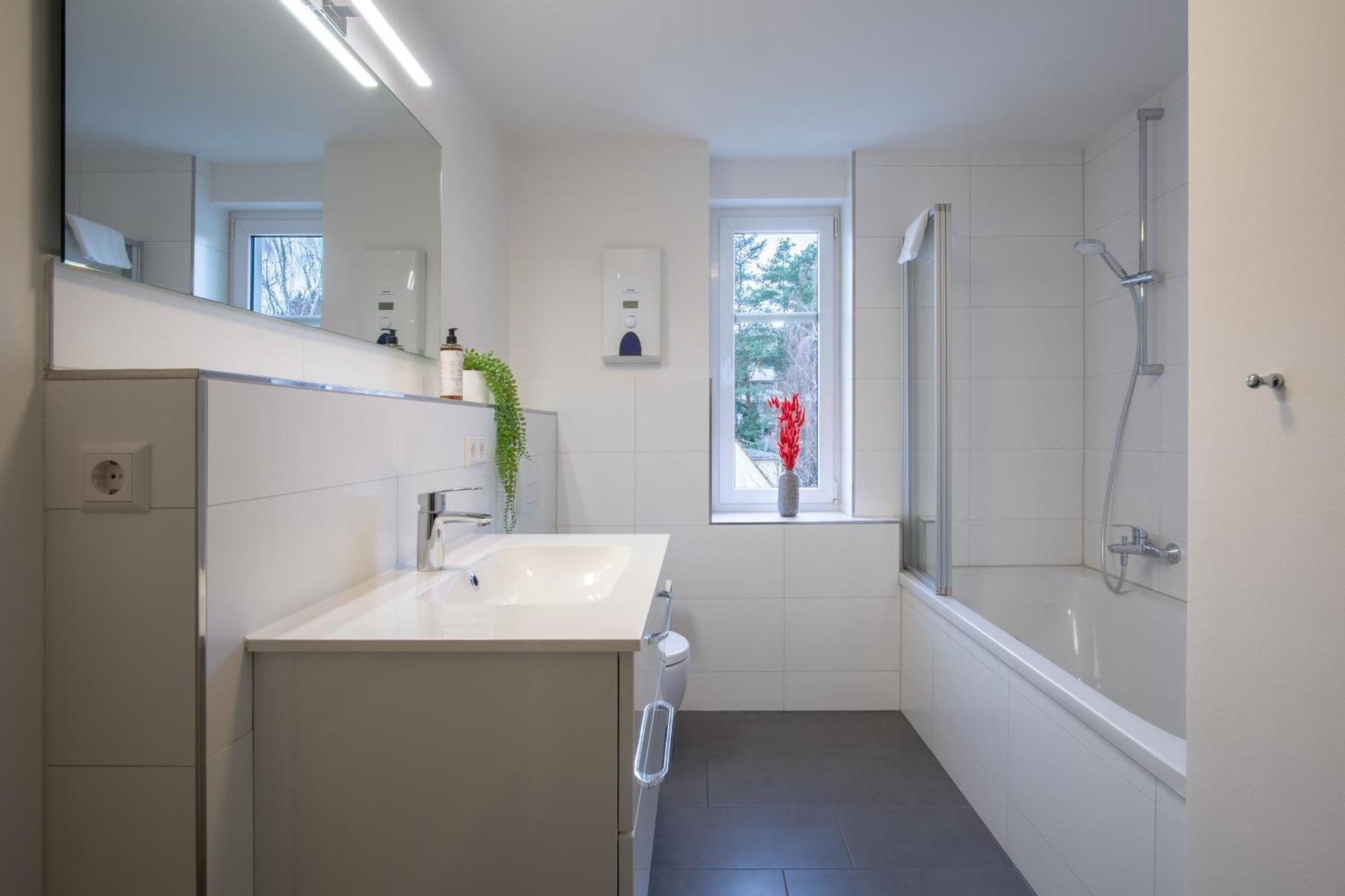 Coview - Design Apartment - 2 Schlafzimmer - Kueche - Highspeed Wlan Dresden Buitenkant foto